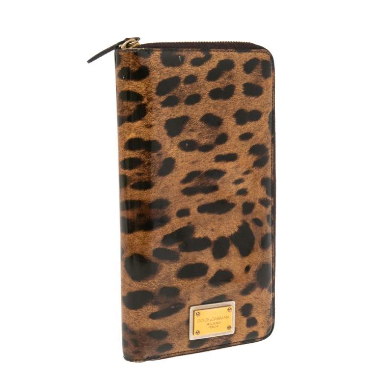 Pre Owned Dolce & Gabbana Brown Leopard Print Patent Leather Zip Around Organizer Wallet