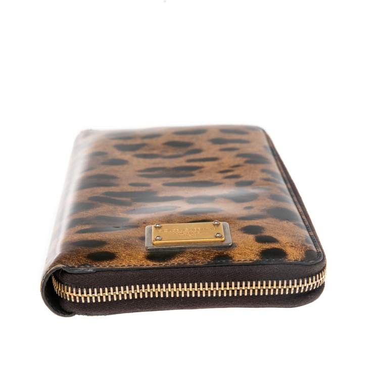 Pre Owned Dolce & Gabbana Brown Leopard Print Patent Leather Zip Around Organizer Wallet