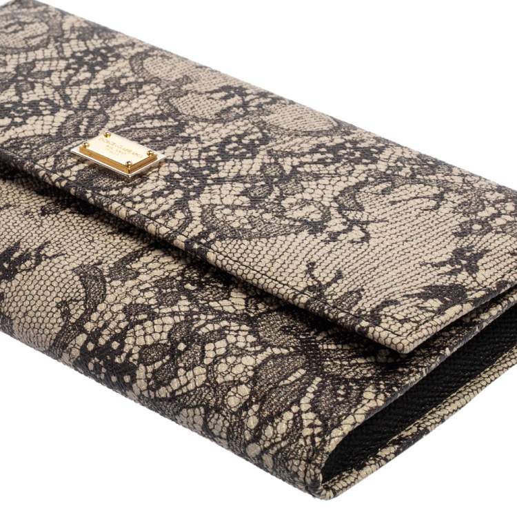 Pre Owned Dolce & Gabbana Black/Beige Lace Print Leather Flap Chain Clutch