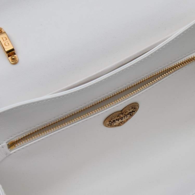 Pre Owned Dolce & Gabbana White Matelassé Leather Devotion Top Handle Bag