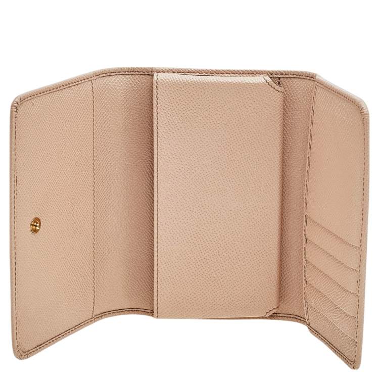 Pre Owned Dolce & Gabbana Beige Leather Miss Sicily Von Wallet on Chain