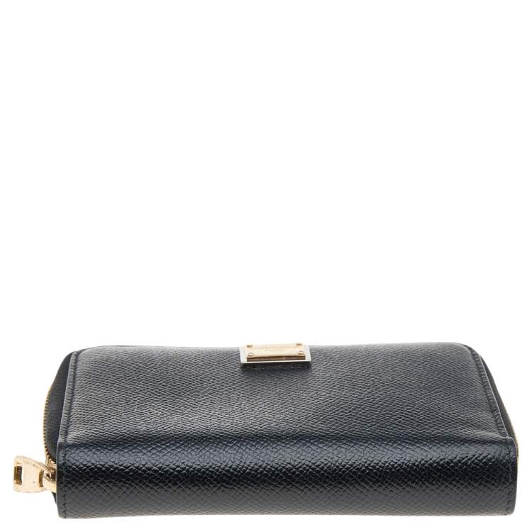 Pre Owned Dolce & Gabbana Black Leather Zip Around Wallet