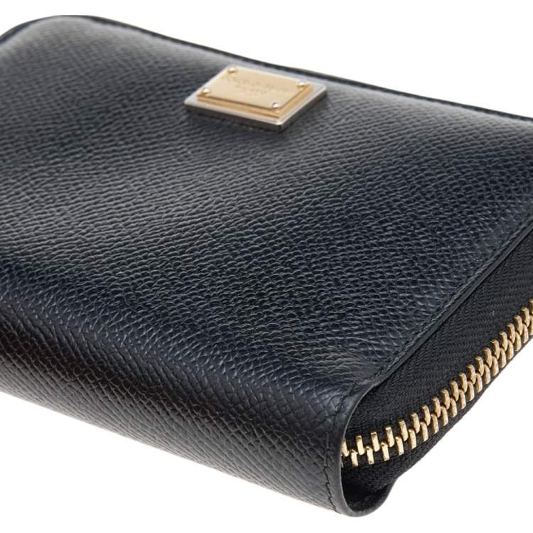 Pre Owned Dolce & Gabbana Black Leather Zip Around Wallet