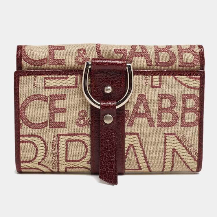 مملوكة مسبقًا Dolce & Gabbana Burgundy Monogram Fabric and Leather D Ring Trifold Wallet