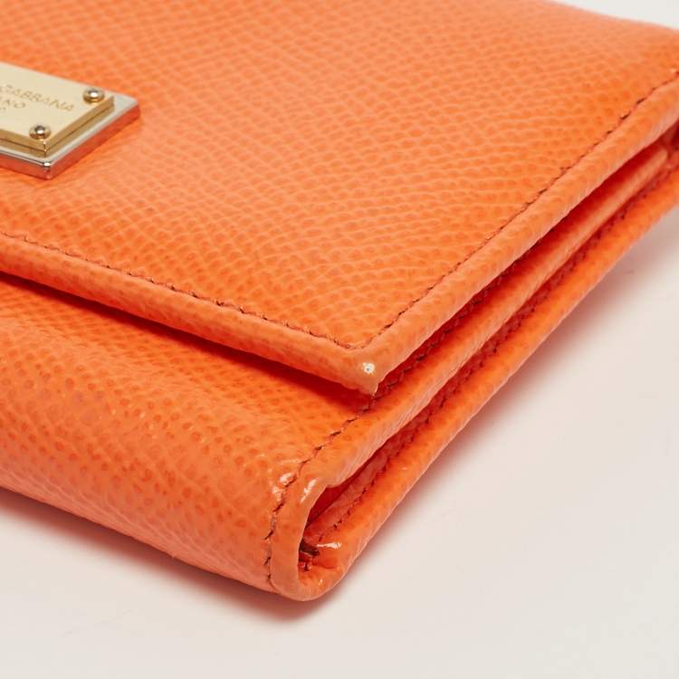 مملوكة مسبقًا Dolce & Gabbana Orange Leather Trifold Compact Wallet