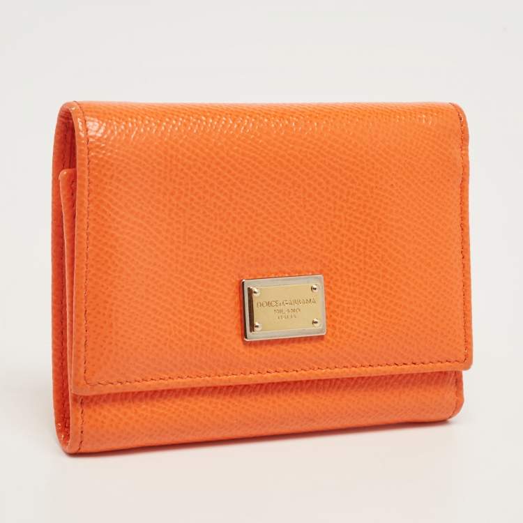 مملوكة مسبقًا Dolce & Gabbana Orange Leather Trifold Compact Wallet