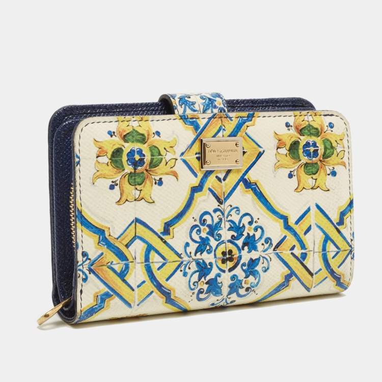 مملوكة مسبقًا Dolce & Gabbana Multicolor Majolica Print Leather French Wallet