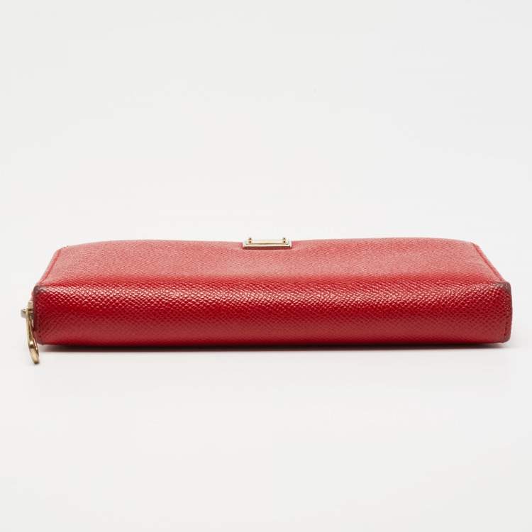 مملوكة مسبقًا Dolce & Gabbana Red Leather Zip Around Wallet