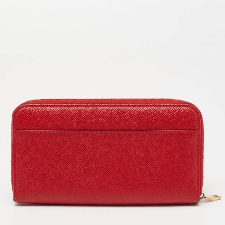 مملوكة مسبقًا Dolce & Gabbana Red Leather Zip Around Wallet