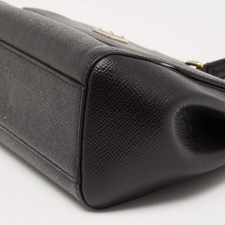 مملوكة مسبقًا Dolce & Gabbana Black Leather Small Miss Sicily Top Handle Bag