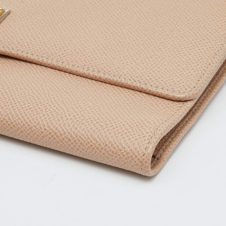 Pre Owned Dolce & Gabbana Beige Leather Long Trifold Wallet