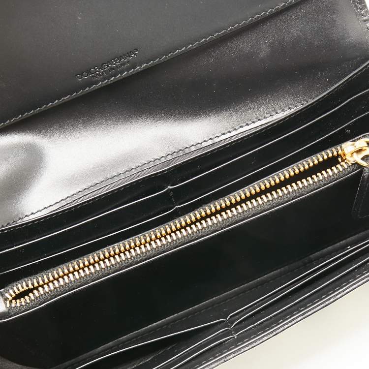 Pre Owned Dolce & Gabbana Beige/Black Leopard Print Patent Leather Continental Wallet