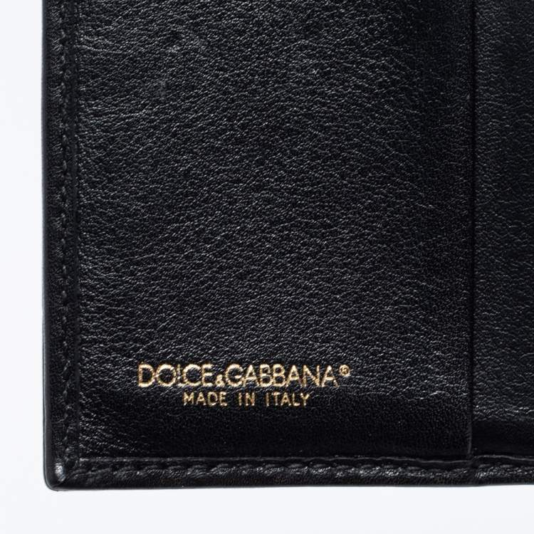 Pre Owned Dolce & Gabbana Purple Leopard Print Patent Leather Trifold Wallet