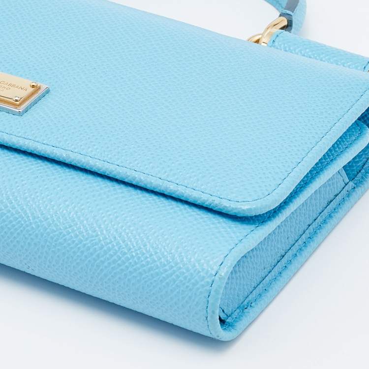 مم�لوكة مسبقًا Dolce & Gabbana Blue Leather Miss Sicily Von Wallet on Chain