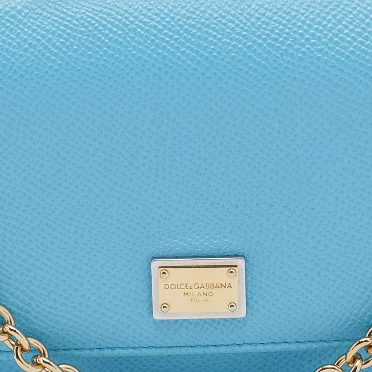 مملوكة مسبقًا Dolce & Gabbana Blue Leather Miss Sicily Von Wallet on Chain