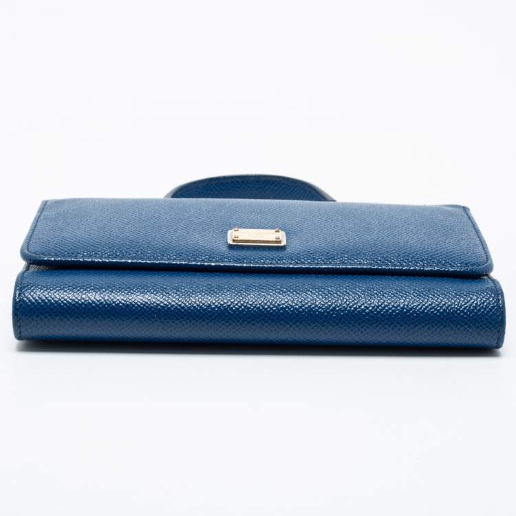 مملوكة مسبقًا Dolce & Gabbana Navy Blue Leather Miss Sicily Von Wallet on Chain