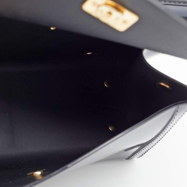 مملوكة مسبقًا Dolce & Gabbana Black Rubber Small L'amore È Bellezza Miss Sicily Top Handle Bag