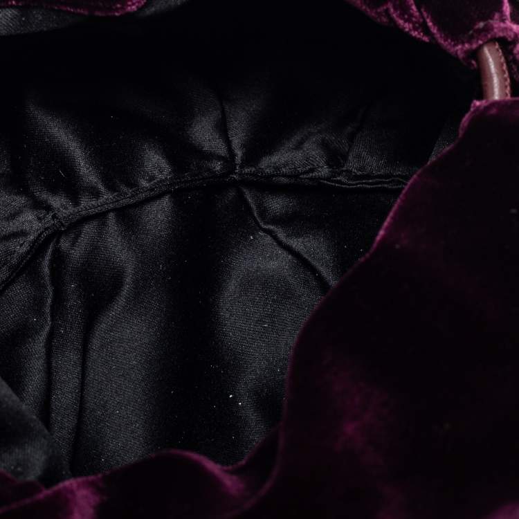 Pre Owned D&G Burgundy Velvet Drawstring Pearl Chain Shoulder Bag
