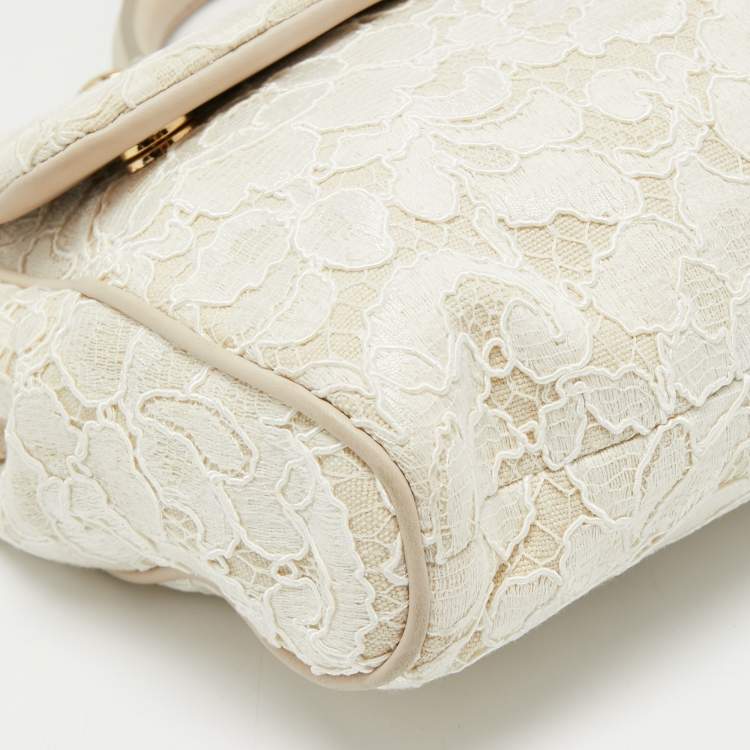 مملوكة مسبقًا Dolce & Gabbana White/Beige Lace Miss Sicily Top Handle Bag