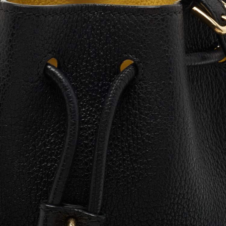 Pre Owned Dolce & Gabbana Black Leather Small Claudia Drawstring Bucket Bag