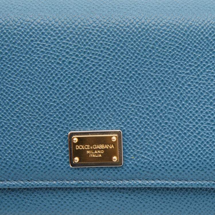 مملوكة مسبقًا Dolce & Gabbana Blue Leather Dauphine Flap Continental Wallet