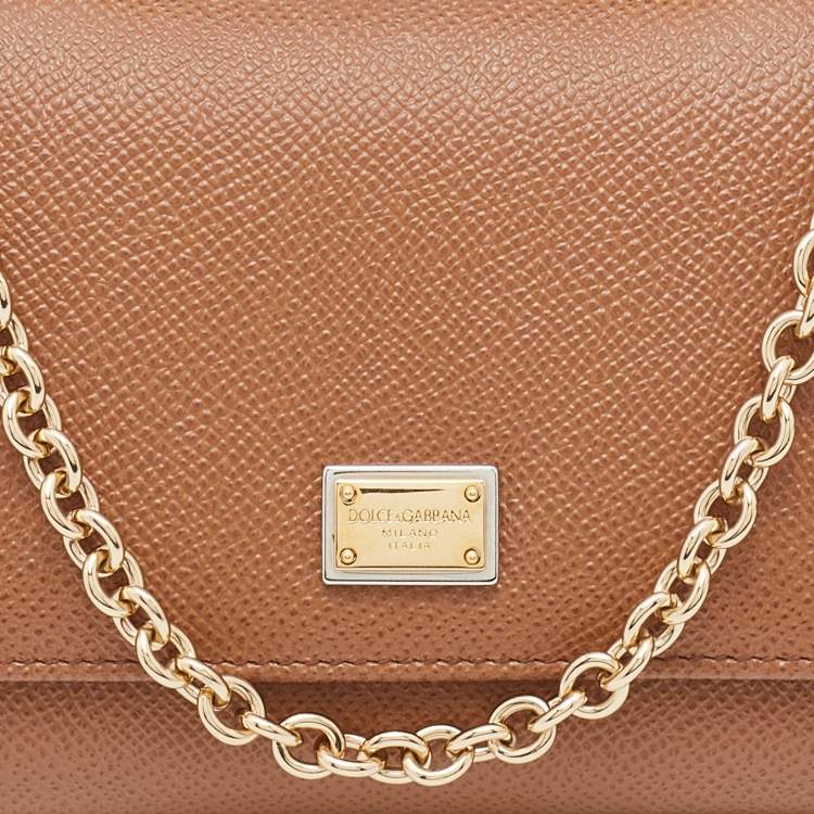 مملوكة مسبقًا Dolce & Gabbana Brown Leather Miss Sicily Von Wallet on Chain