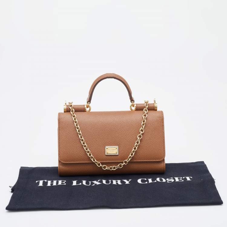 مملوكة مسبقًا Dolce & Gabbana Brown Leather Miss Sicily Von Wallet on Chain