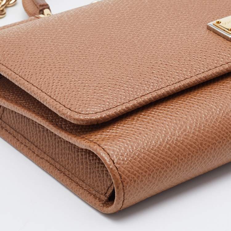 مملوكة مسبقًا Dolce & Gabbana Brown Leather Miss Sicily Von Wallet on Chain