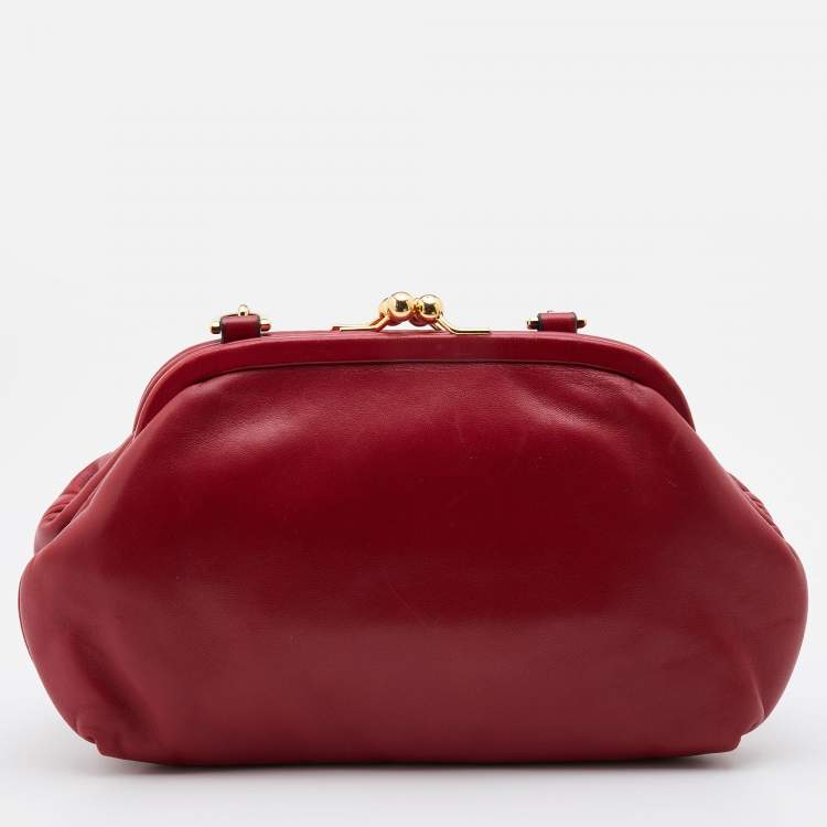 Pre Owned Dolce & Gabbana Red Leather Kiss Lock Chain Clutch