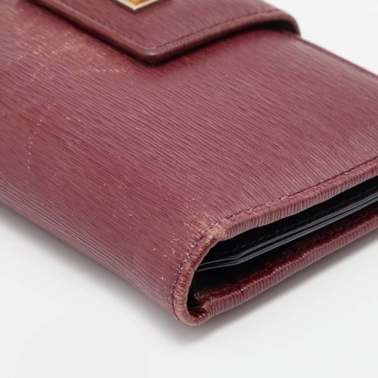 Pre Owned Dolce & Gabbana Burgundy Leather Flap Continental Wallet