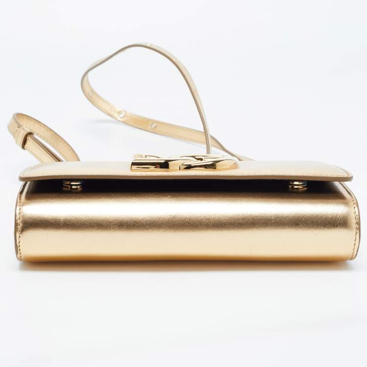 Pre Owned Dolce & Gabbana Gold Glossy Leather DG Logo Shoulder Bag