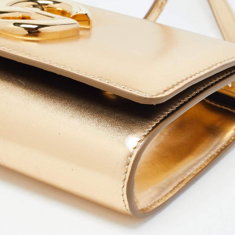 Pre Owned Dolce & Gabbana Gold Glossy Leather DG Logo Shoulder Bag