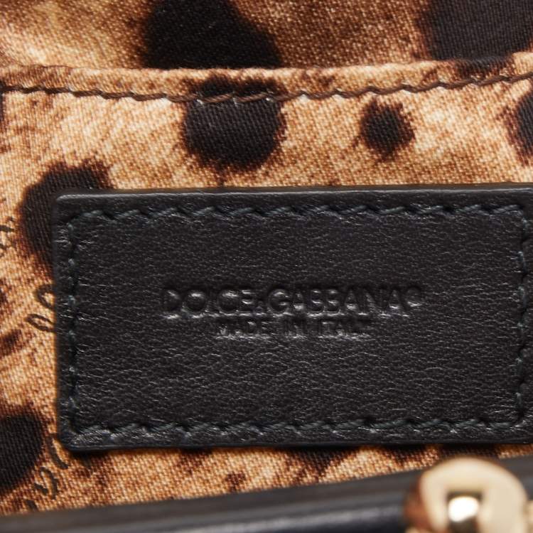 مملوكة مسبقًا Dolce & Gabana Black Leather Kiss Lock Frame Chain Clutch