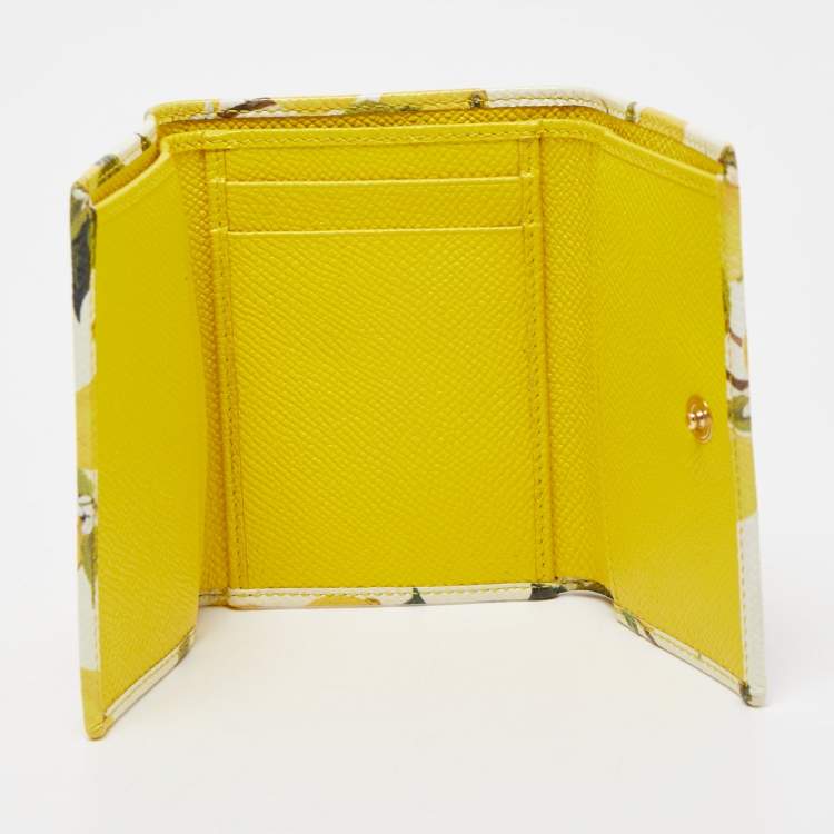 Pre Owned Dolce & Gabbana Yellow/White Lemon Print Leather Trifold Wallet