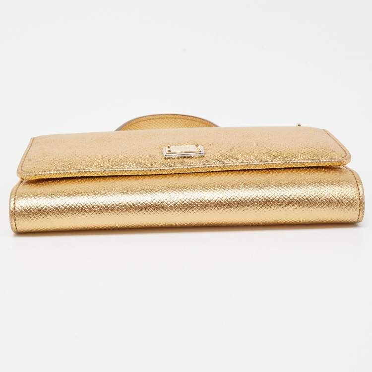 مملوكة مسبقًا Dolce & Gabbana Gold Leather Miss Sicily Von Wallet on Chain