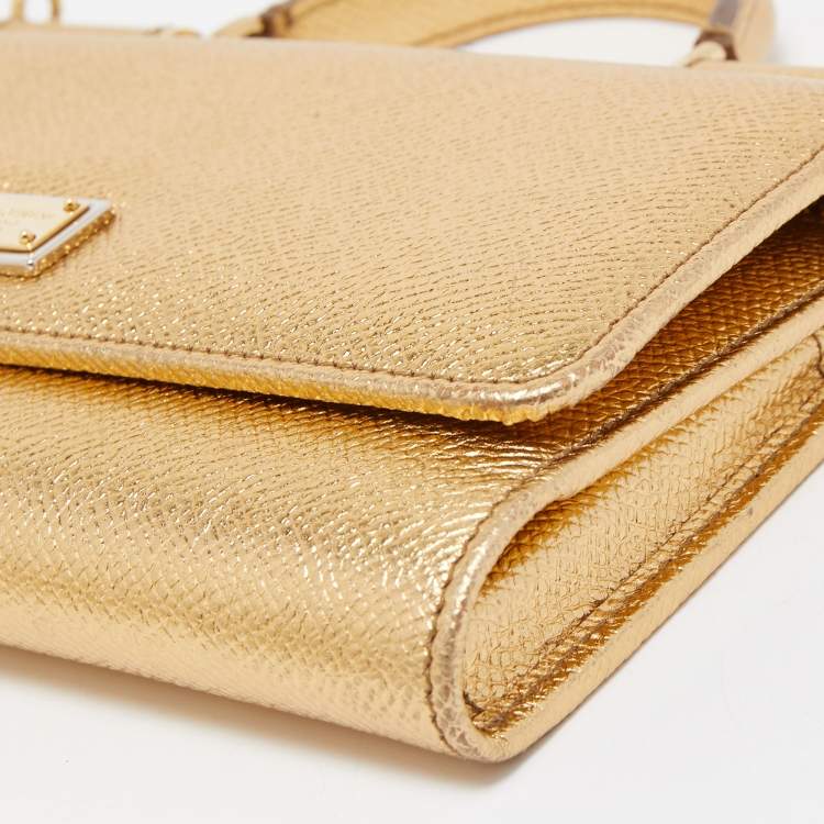 مم�لوكة مسبقًا Dolce & Gabbana Gold Leather Miss Sicily Von Wallet on Chain