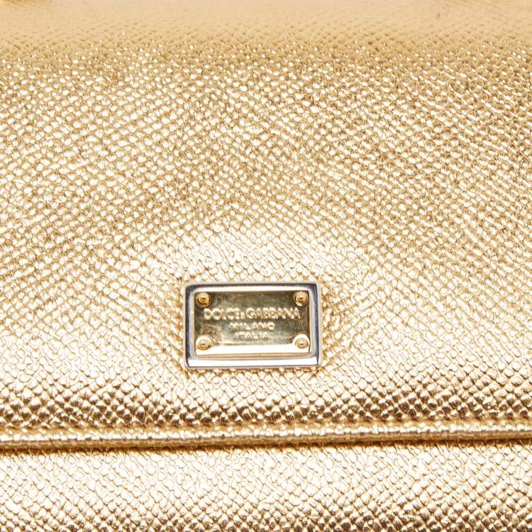 مملوكة مسبقًا Dolce & Gabbana Gold Leather Miss Sicily Von Wallet on Chain