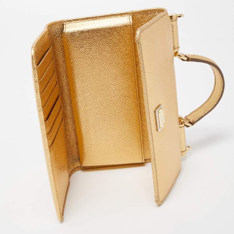مملوكة مسبقًا Dolce & Gabbana Gold Leather Miss Sicily Von Wallet on Chain
