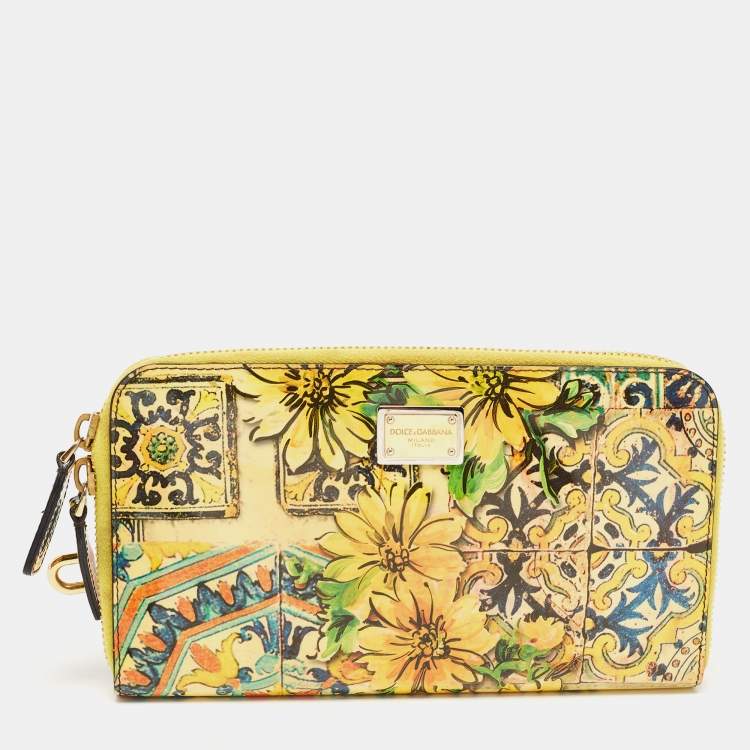 Pre Owned Dolce & Gabbana Yellow/Multicolor Floral Print Patent Leather Zip Around Pouch