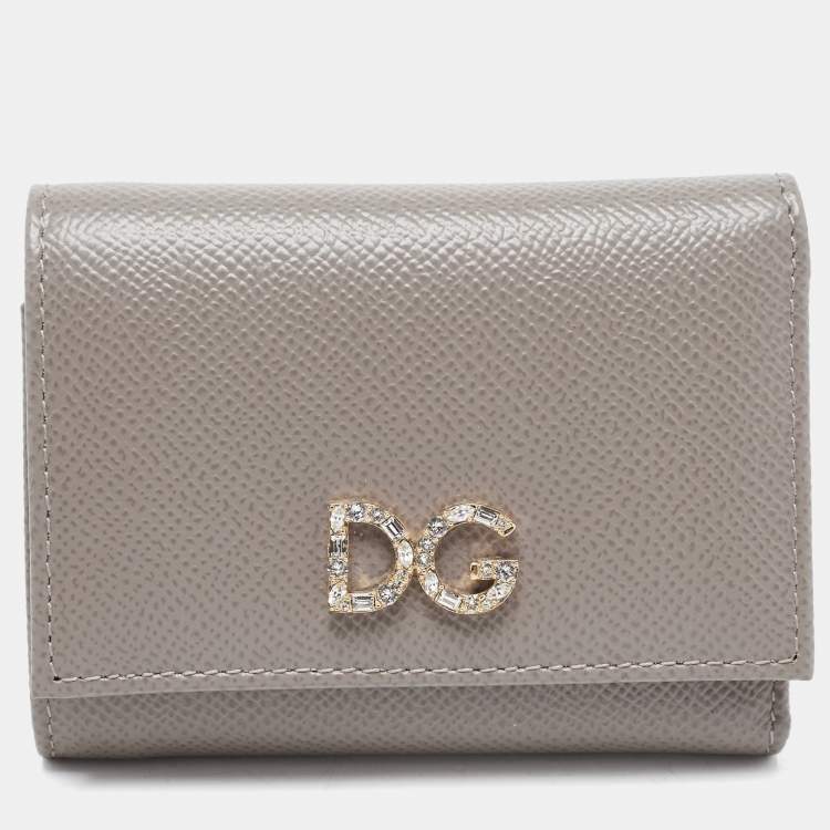 مملوكة مسبقًا Dolce & Gabbana Beige Leather DG Crystals Trifold Wallet
