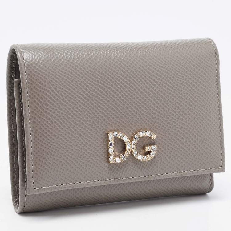 مملوكة مسبقًا Dolce & Gabbana Beige Leather DG Crystals Trifold Wallet