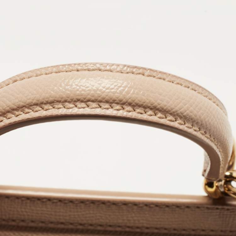 مملوكة مسبقًا Dolce & Gabbana Beige Leather Medium Miss Sicily Top Handle Bag