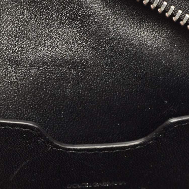 Pre Owned Dolce & Gabbana Black Matelasse Leather Devotion Camera Crossbody Bag