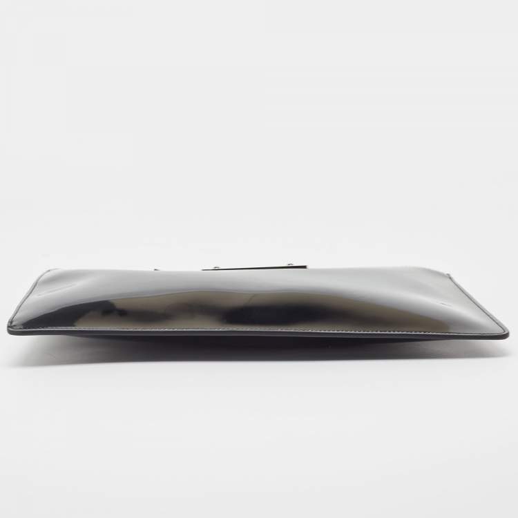 Pre Owned Dolce & Gabbana x Kim Kardashian Black Patent Leather Zip Slim Clutch