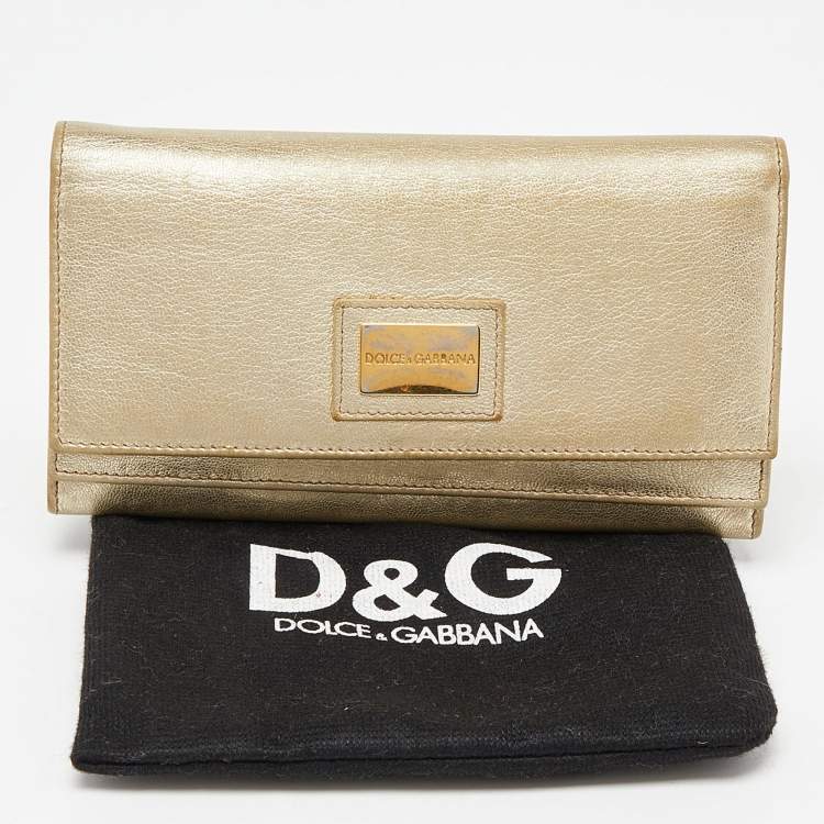 مملوكة مسبقًا Dolce & Gabbana Gold Leather Continental Wallet
