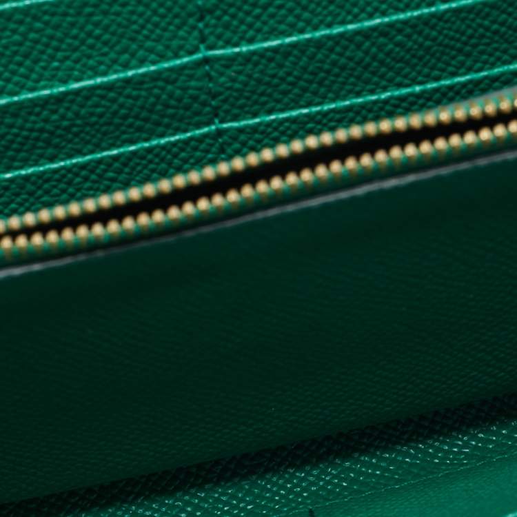 Pre Owned Dolce & Gabbana Green/White Printed Leather Miss Sicily Von Wallet on Chain