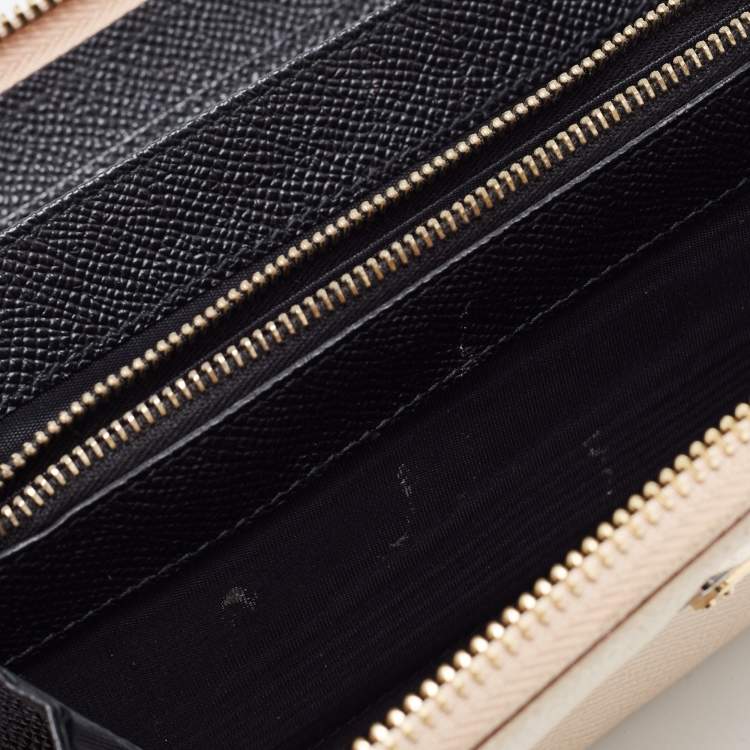 Pre Owned Dolce & Gabbana Beige Leather Lock Zip Around Continental Wallet
