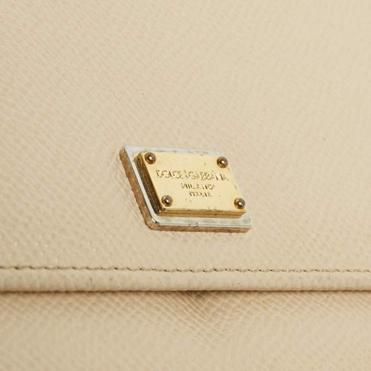 Pre Owned Dolce & Gabbana Beige Leather Dauphine Flap Continental Wallet
