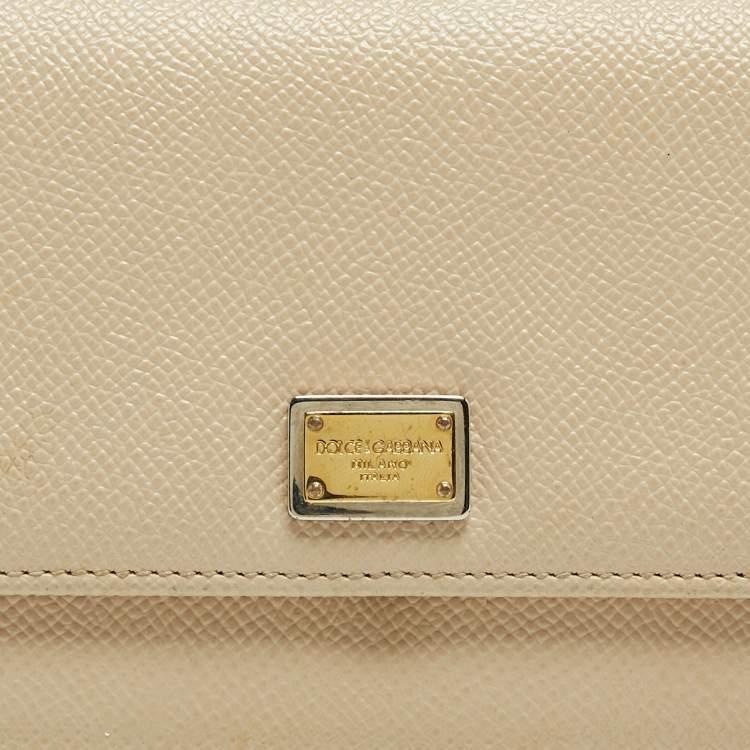 Pre Owned Dolce & Gabbana Beige Leather Dauphine Flap Continental Wallet
