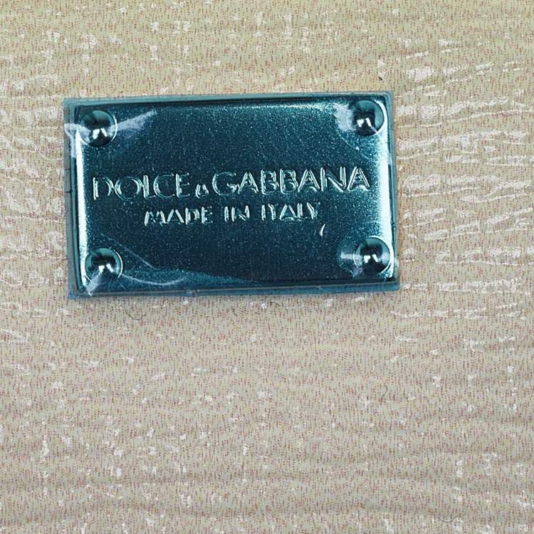 Pre Owned Dolce & Gabbana Cream Patent Leather Compact Wallet